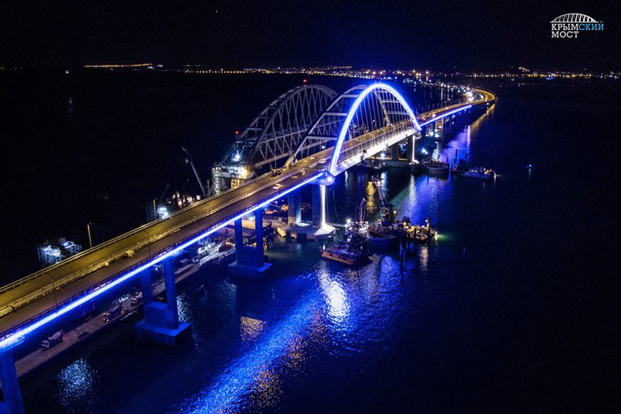 Crimea-Bridge-Night
